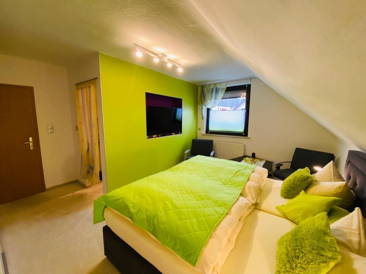 Apartment Zur Waldauer Hoehe Mit 3 Sz, 120qm & 40qm Balkon