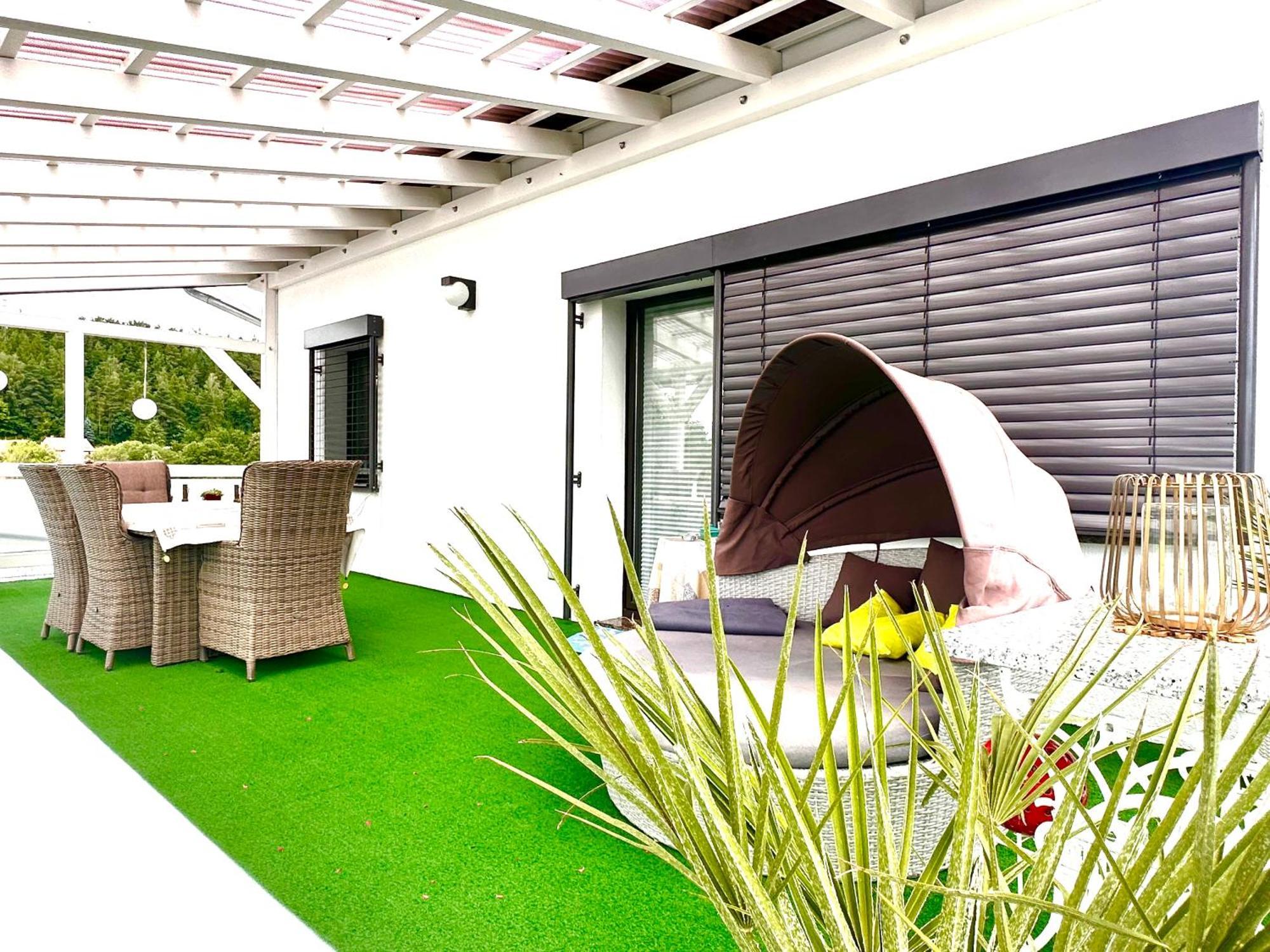 Zur Waldauer Hoehe Mit 3 Sz, 120qm & 40qm Balkon Apartment *